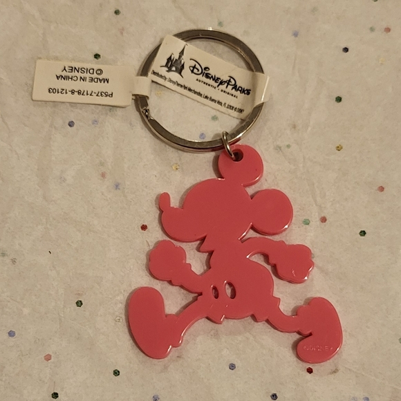 Random Keychain Set #2 - Picture 7 of 9
